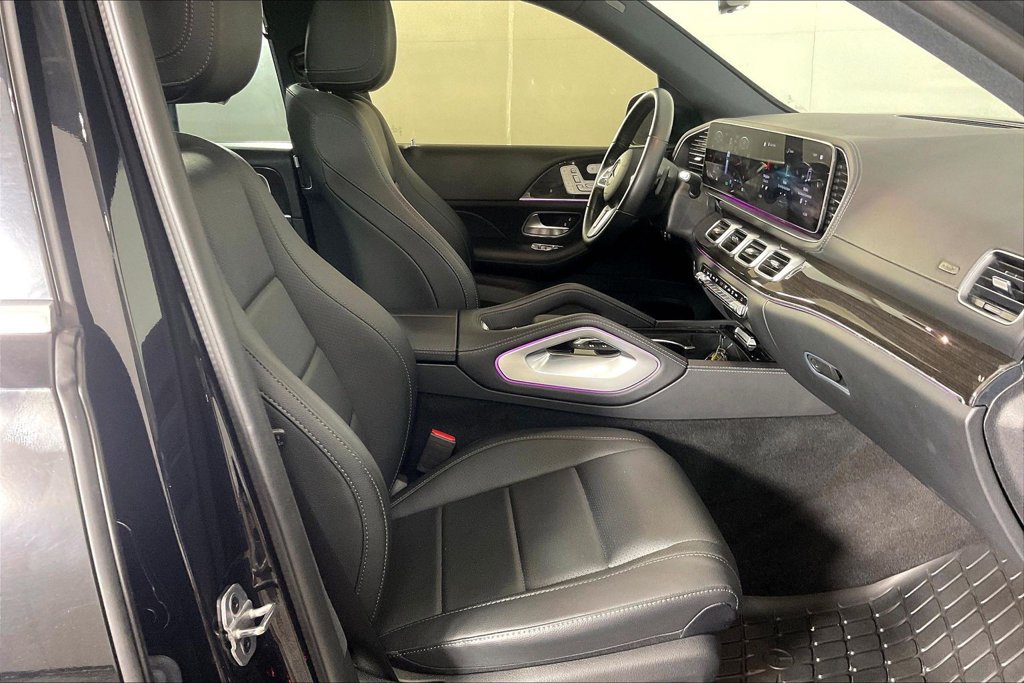 Used 2022 Mercedes-Benz GLS 450 4MATIC image 9