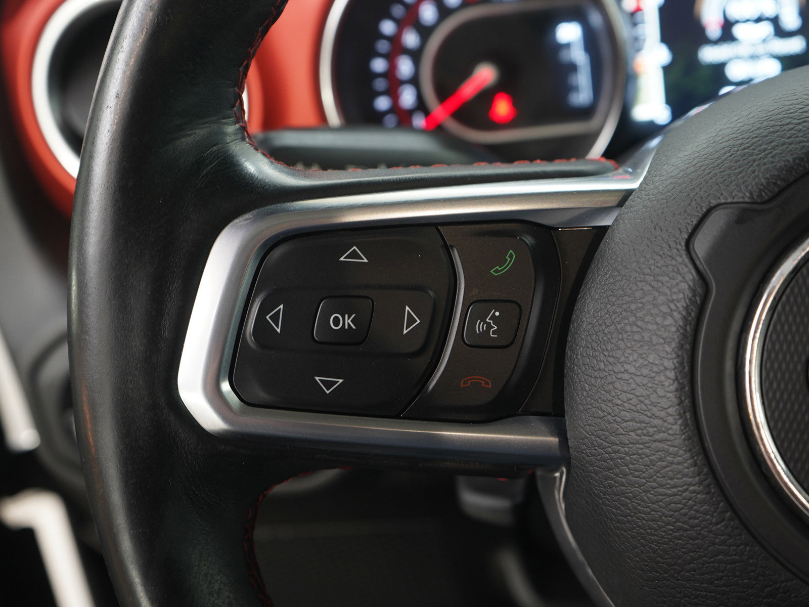 Used 2019 Jeep Wrangler Unlimited Rubicon w/ Dual Top Group image 17