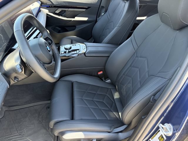 Used 2026 BMW 530i w/ Premium Package RWD image 19