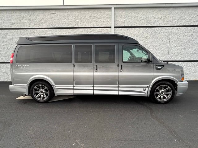 Used 2020 GMC Savana 2500 Extended w/ Enhanced Convenience Package RWD image 6