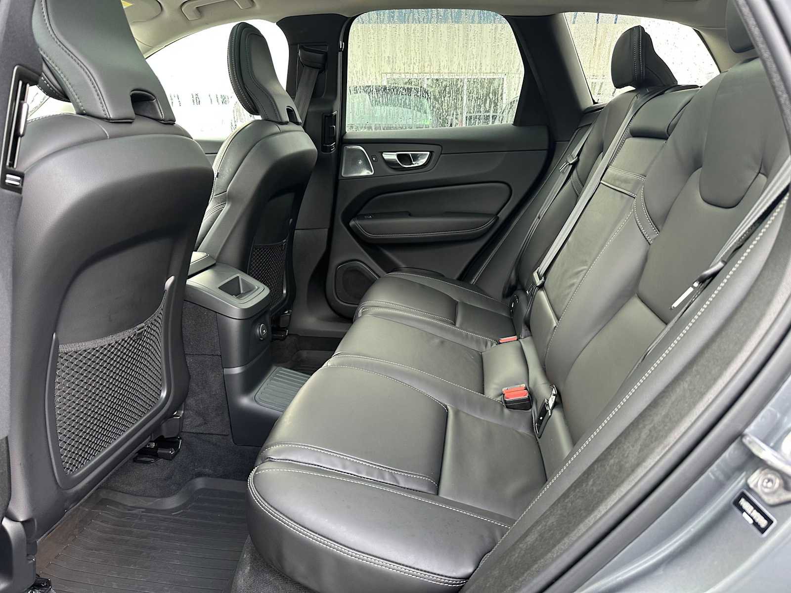 Certified 2021 Volvo XC60 T8 Inscription w/ Advanced Package image 15