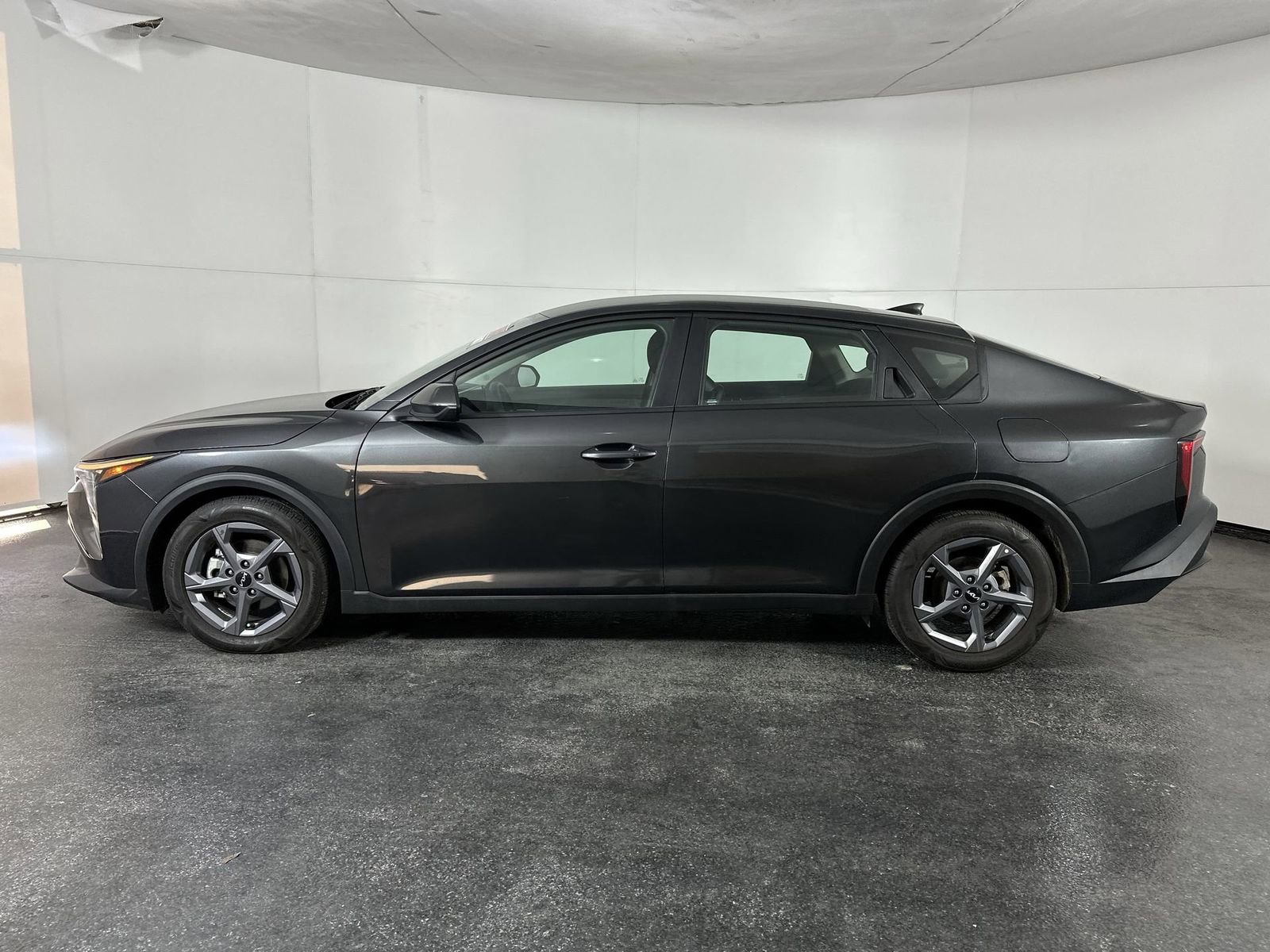 Used 2025 Kia K4 LXS image 5