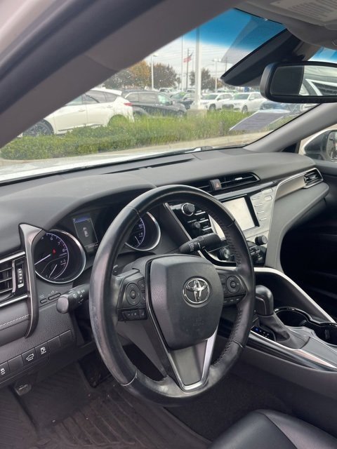 Used 2020 Toyota Camry SE image 14