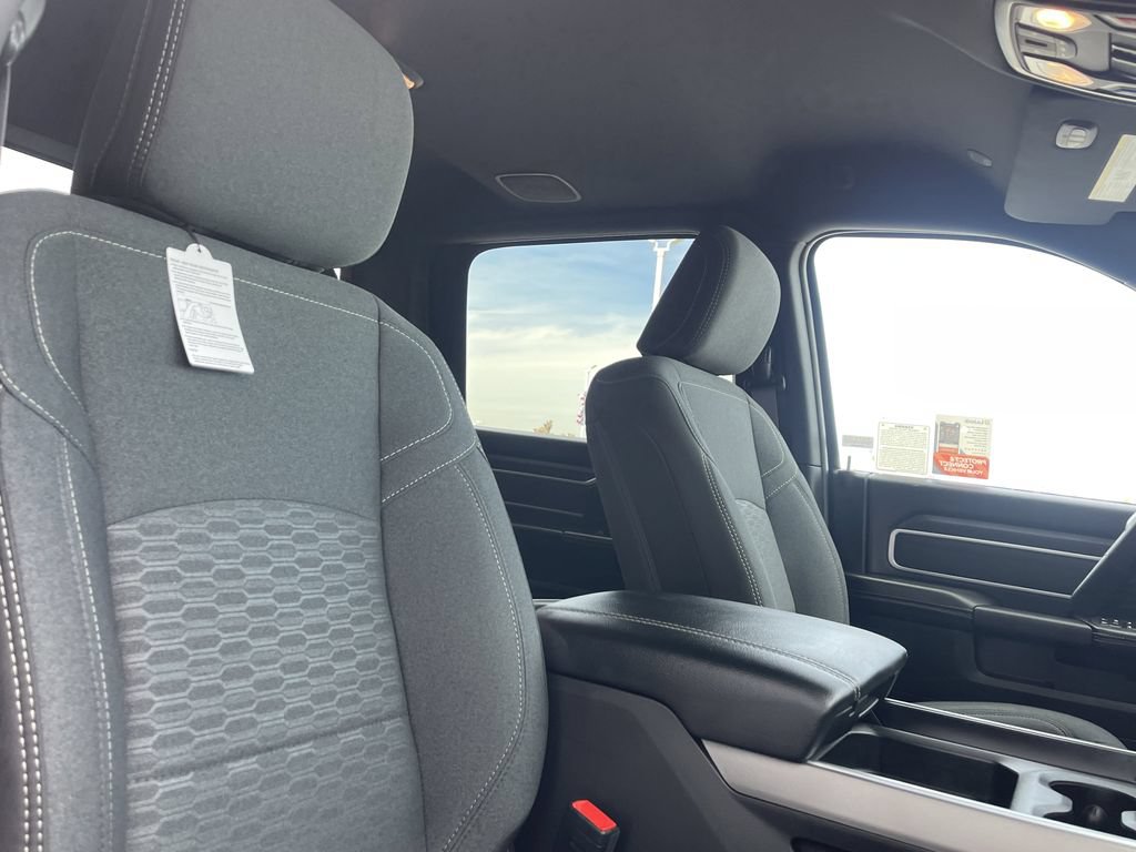 New 2026 RAM 2500 Big Horn AWD/4WD image 26