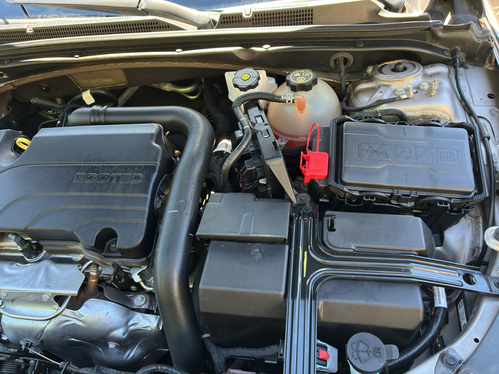 Used 2023 Chevrolet Malibu LT FWD image 18
