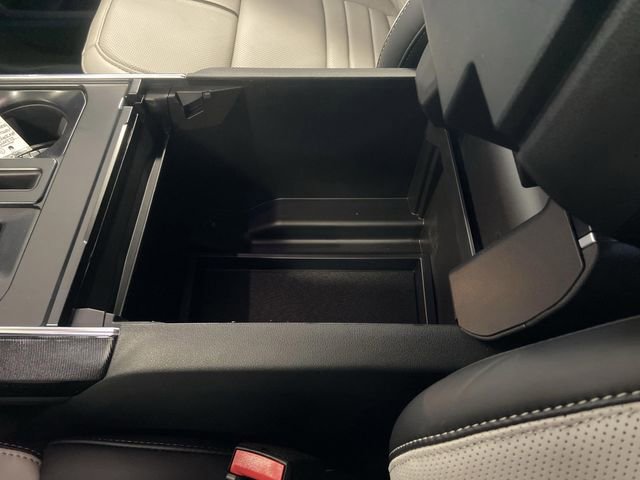 New 2025 Ford F150 Lightning Platinum image 22