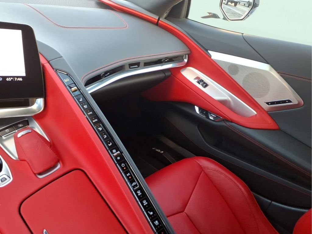 Used 2020 Chevrolet Corvette Stingray Preferred Cpe w/ 2LT Preferred Equipment Group RWD image 21