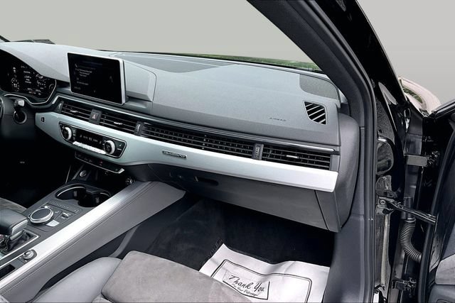 Used 2019 Audi S4 Premium Plus w/ Premium Plus Package AWD/4WD image 30