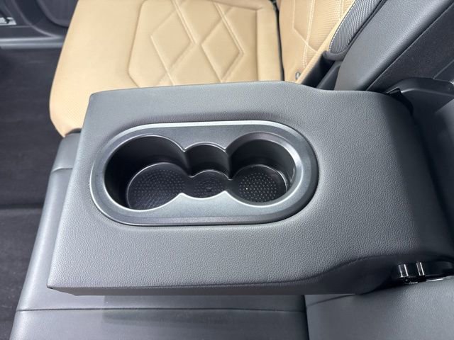 Used 2024 Volkswagen Atlas Cross Sport SE image 26