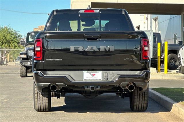 New 2026 RAM 1500 4x4 Crew Cab image 8