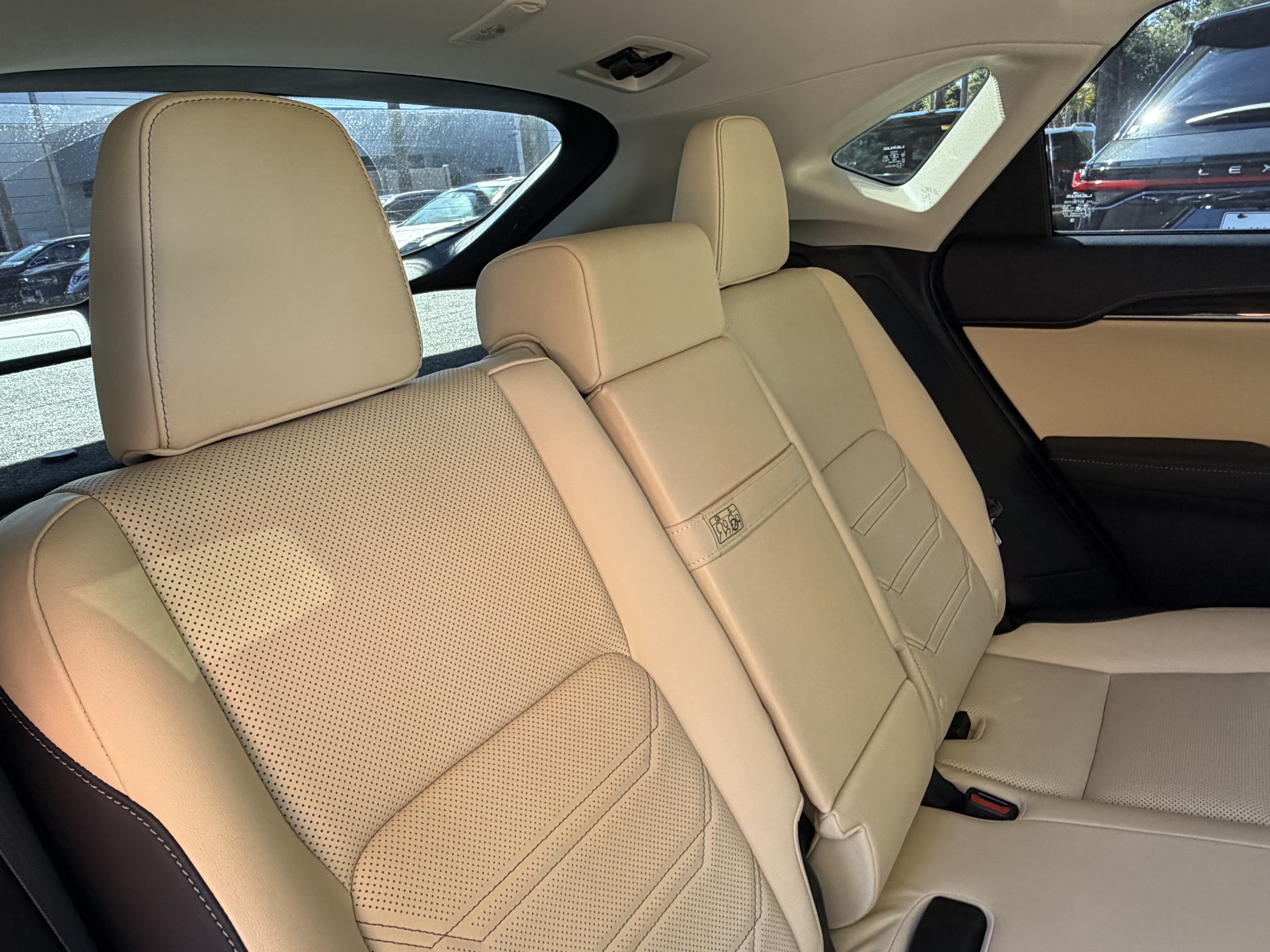 Used 2015 Lexus NX 200t FWD w/ Luxury Package image 37