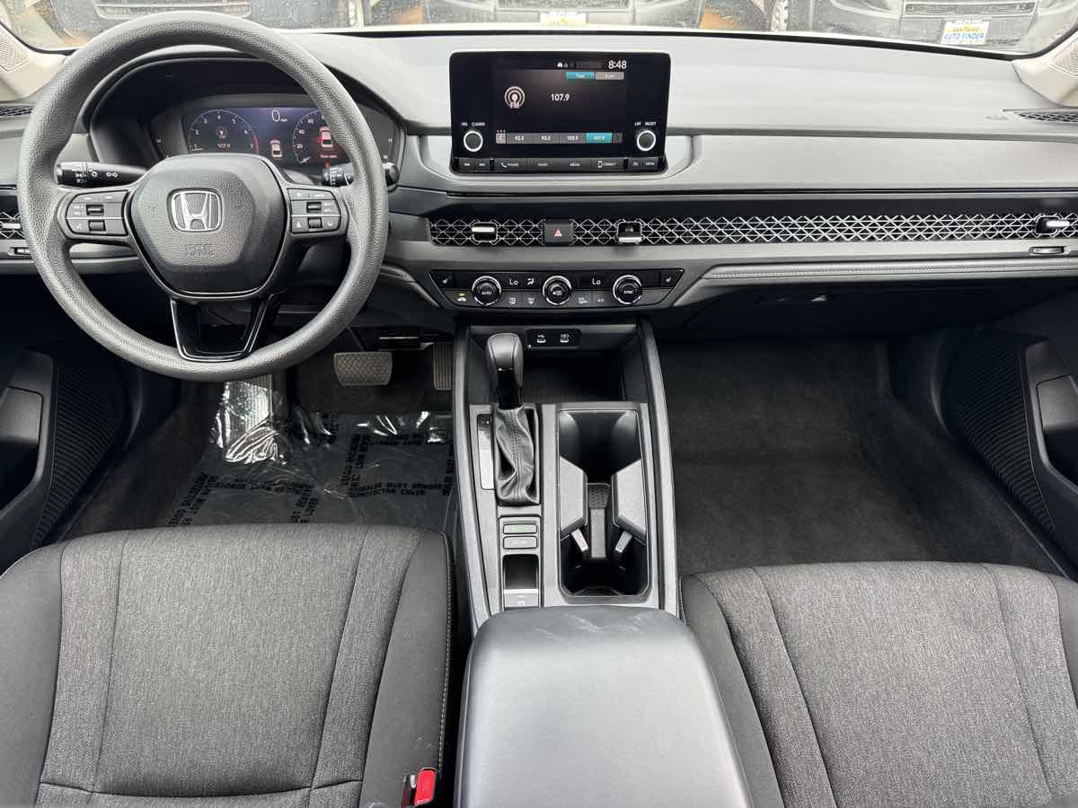 Used 2023 Honda Accord EX image 19