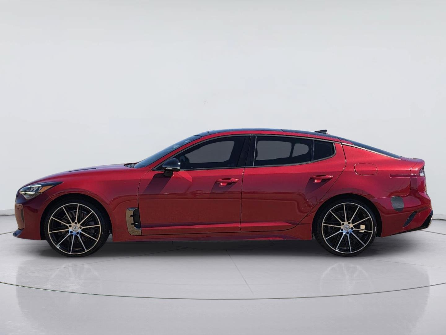 Used 2023 Kia Stinger GT-Line w/ Sun & Sound Package RWD image 8
