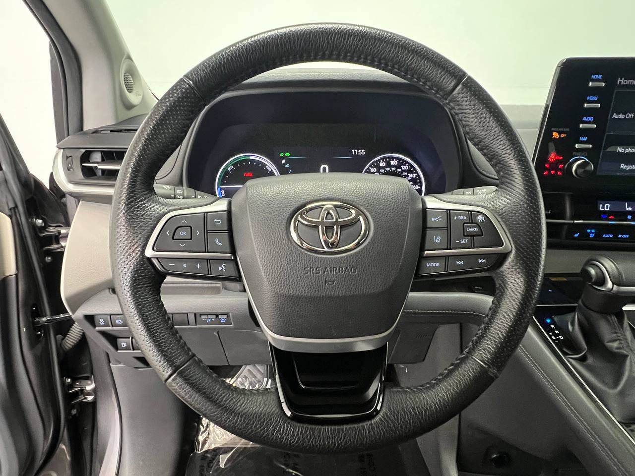 Used 2022 Toyota Sienna Limited AWD/4WD image 15