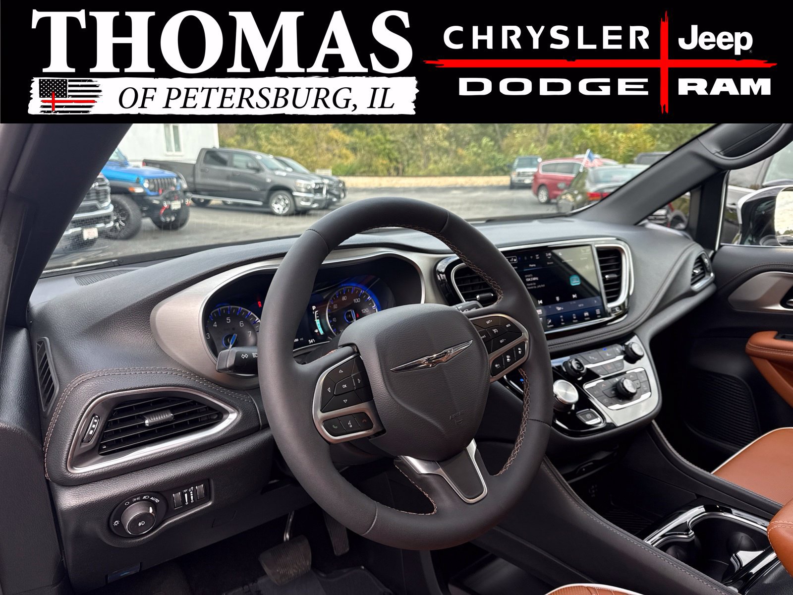 Used 2026 Chrysler Pacifica Pinnacle AWD/4WD image 13
