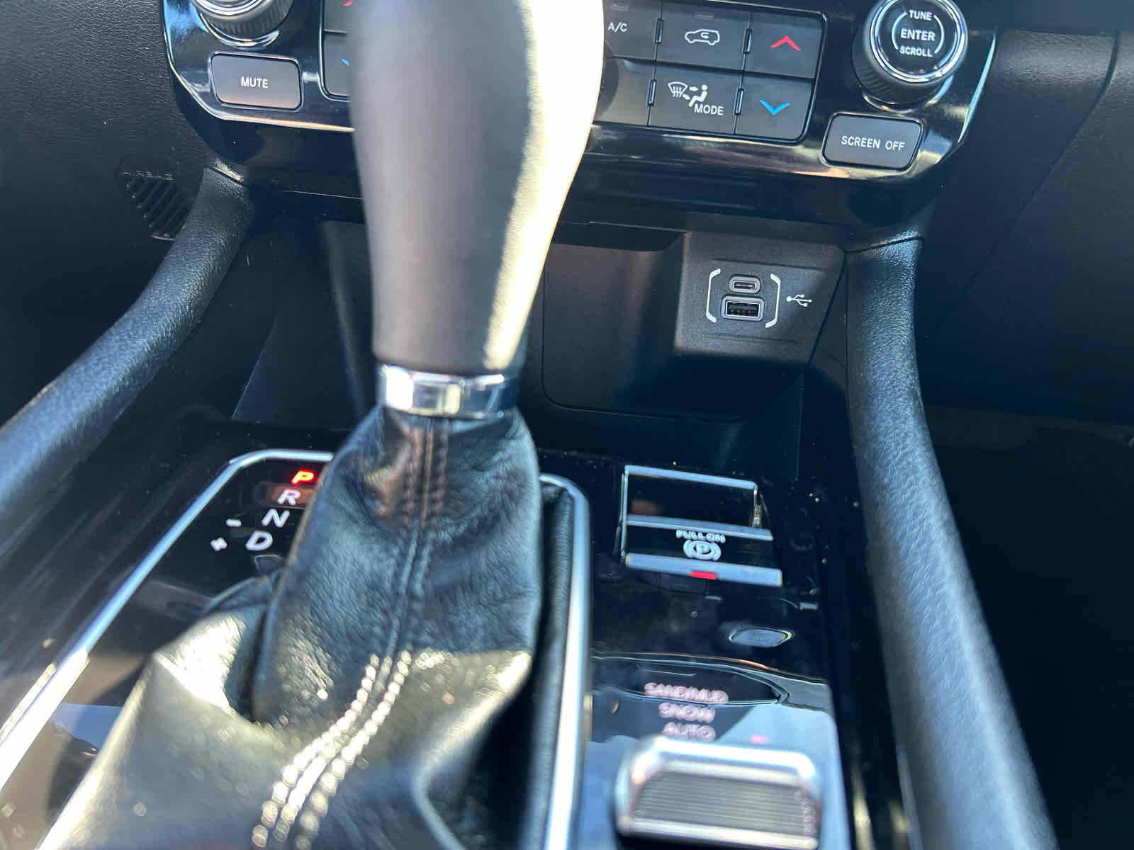 Used 2024 Jeep Compass Limited image 47