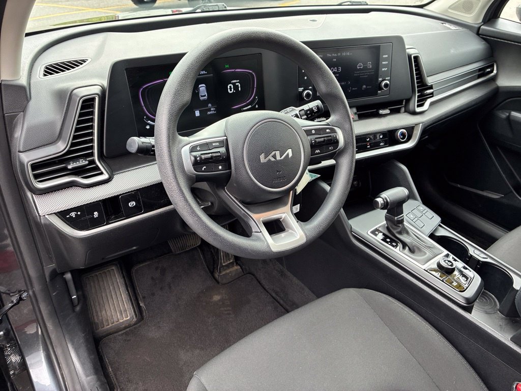 Used 2023 Kia Sportage LX AWD/4WD image 14
