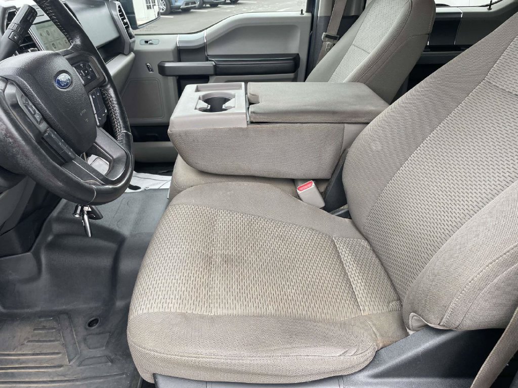 Used 2017 Ford F150 XLT w/ Equipment Group 302A Luxury AWD/4WD image 13
