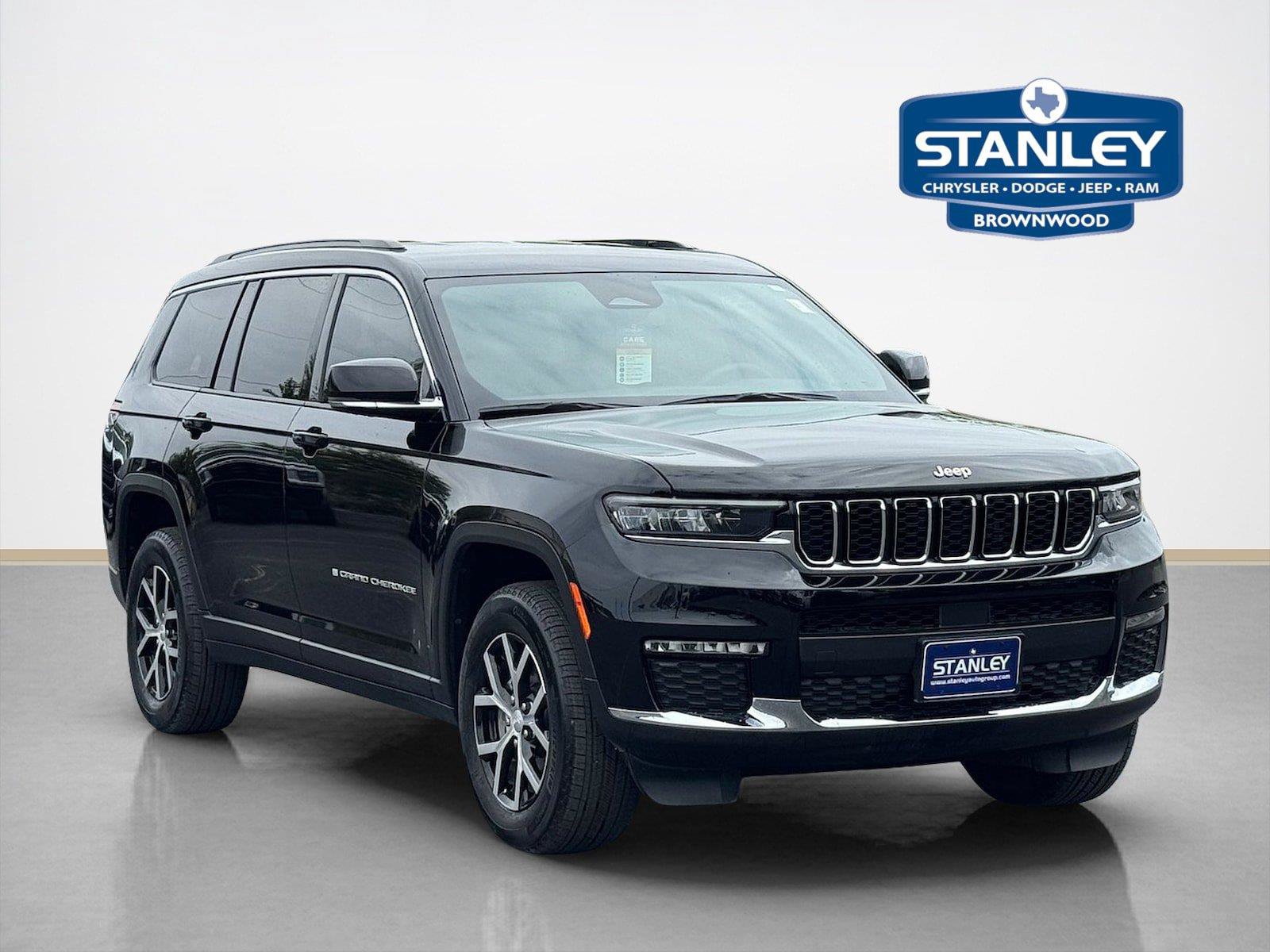 Used 2024 Jeep Grand Cherokee L Limited AWD/4WD image 1