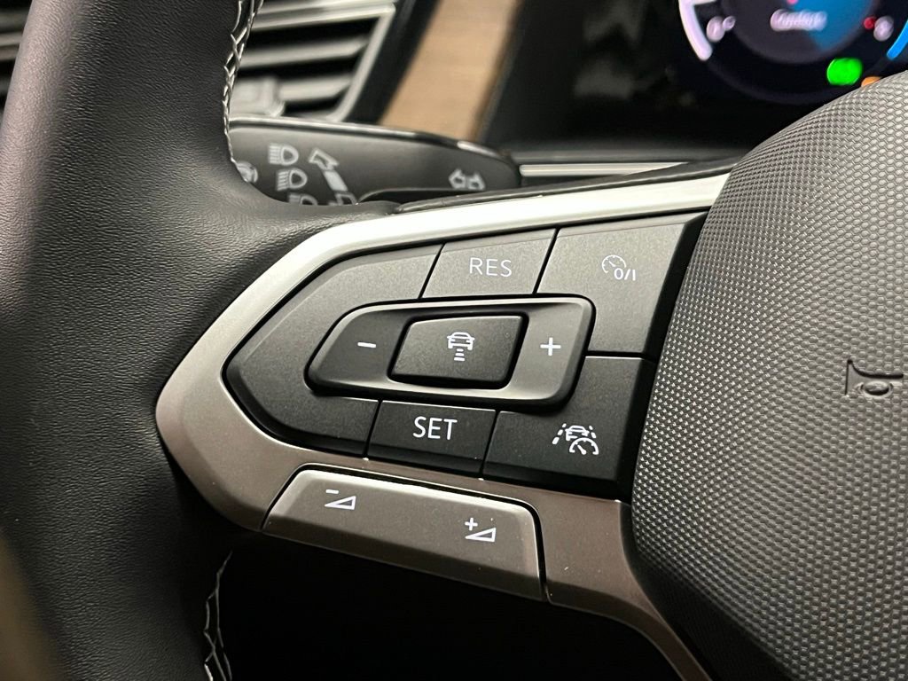 New 2026 Volkswagen Atlas SE image 28