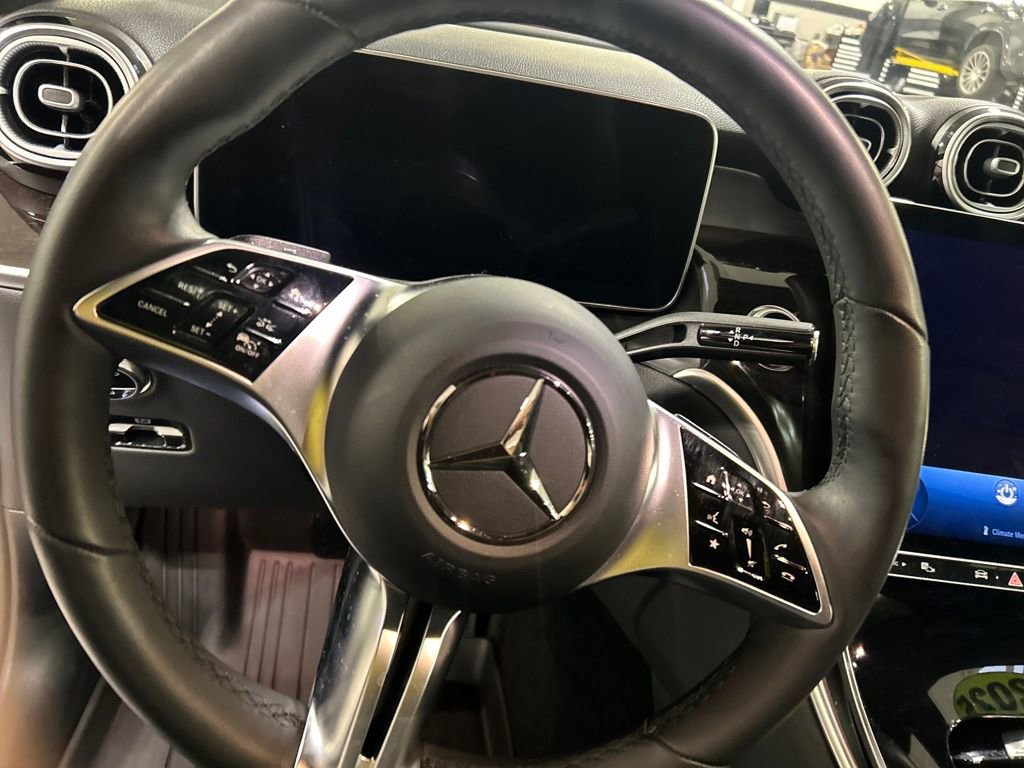 Used 2025 Mercedes-Benz GLC 300 GLC 300 image 23