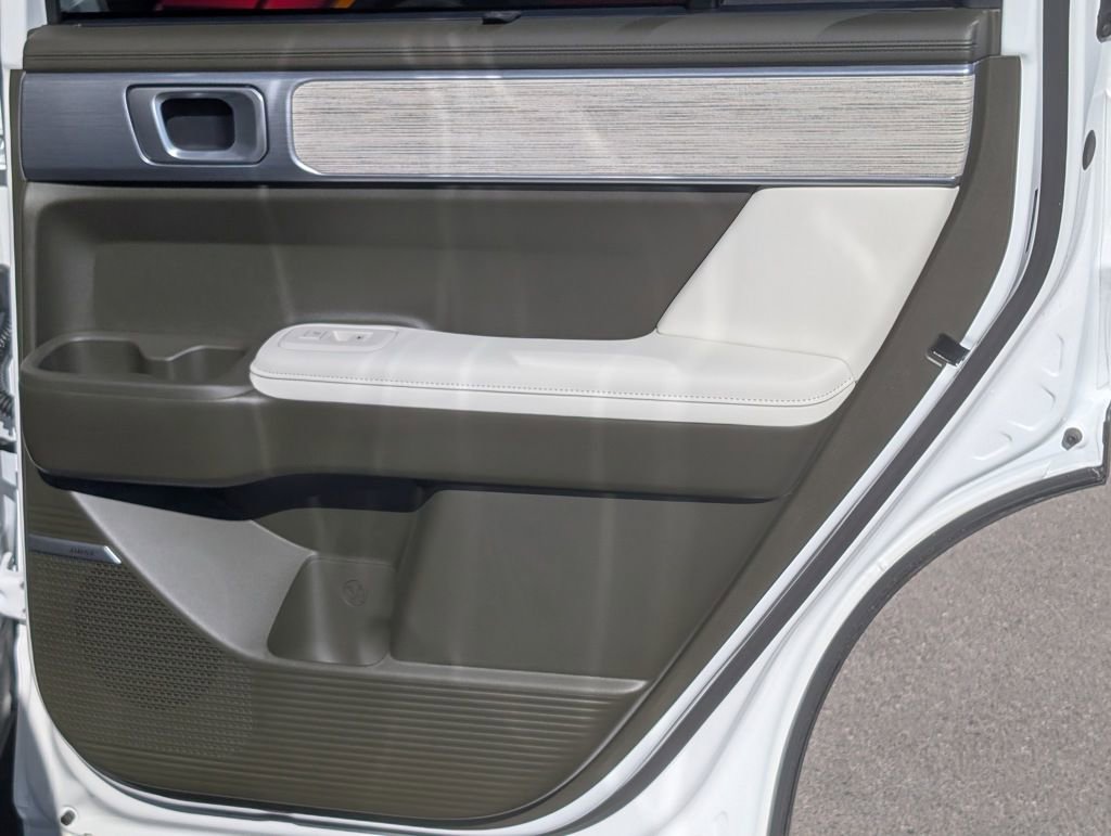 New 2025 Hyundai Santa Fe Calligraphy image 26
