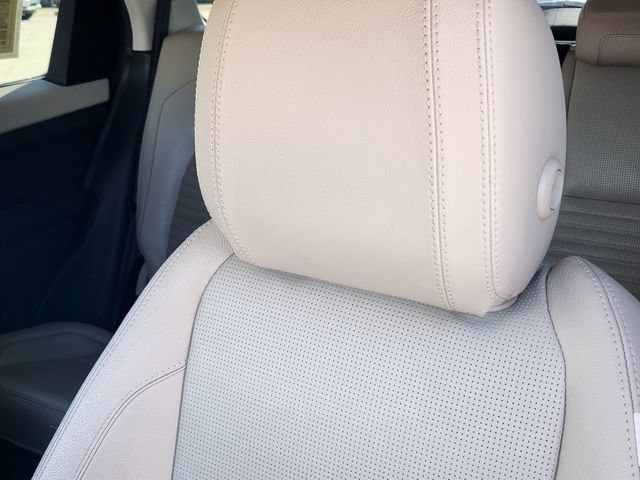 Used 2020 Land Rover Discovery Sport S AWD/4WD image 14