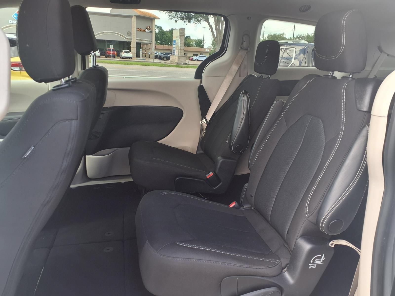 Used 2023 Chrysler Voyager LX FWD image 19