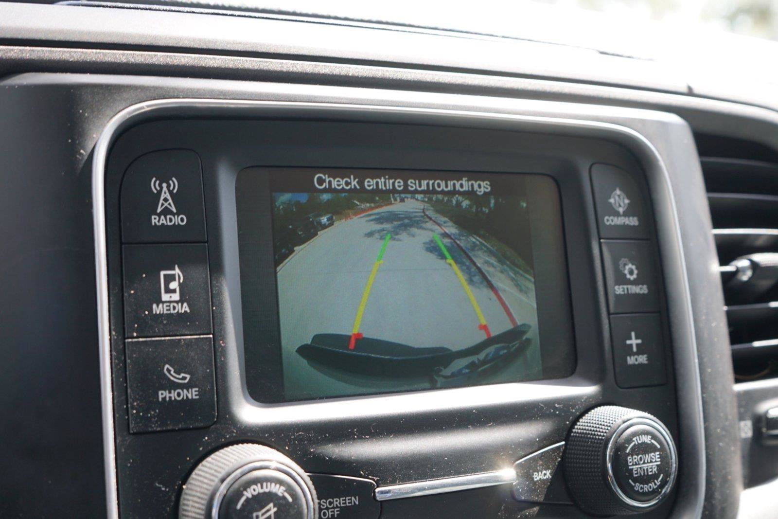 Used 2015 RAM 2500 Tradesman w/ Chrome Appearance Group RWD image 11