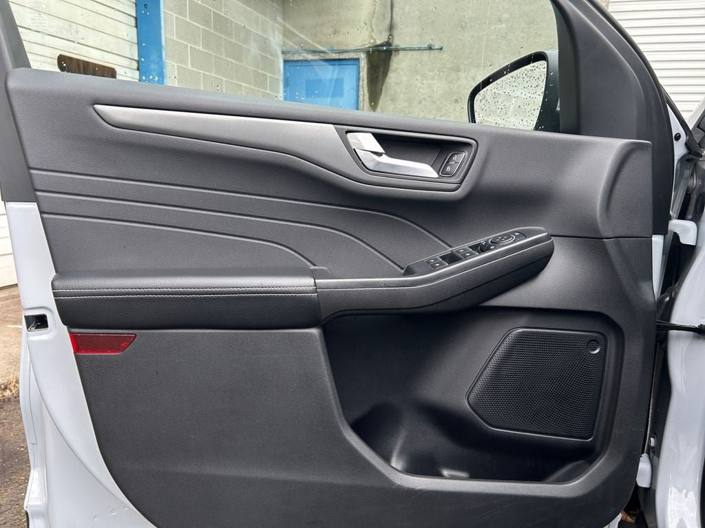 Used 2025 Ford Escape SE FWD image 20