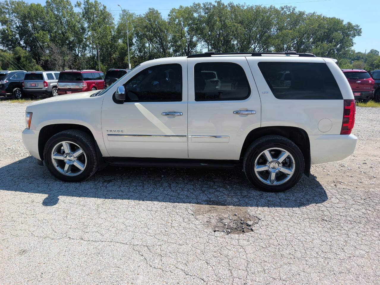 Used 2014 Chevrolet Tahoe LTZ AWD/4WD image 3
