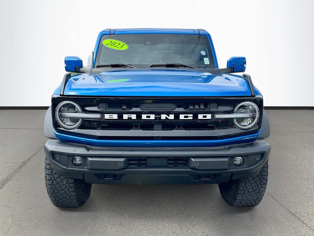 Used 2023 Ford Bronco Outer Banks w/ Sasquatch Package AWD/4WD image 2