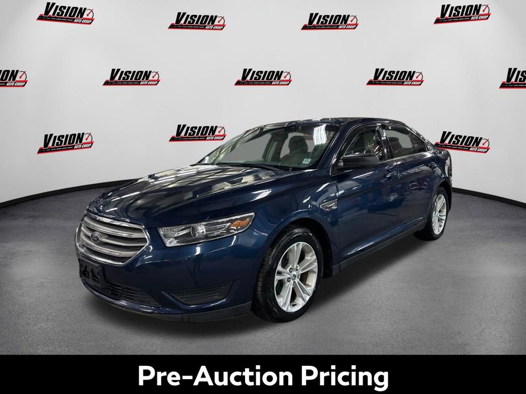 Used 2017 Ford Taurus SE image 1