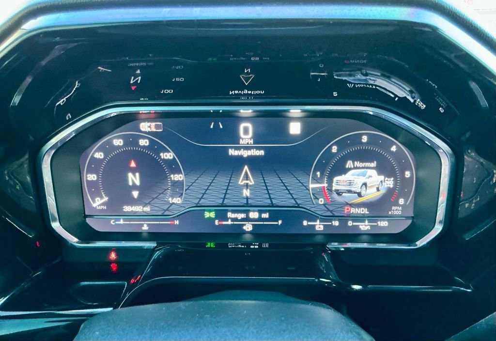 Used 2024 GMC Sierra 1500 SLT image 39