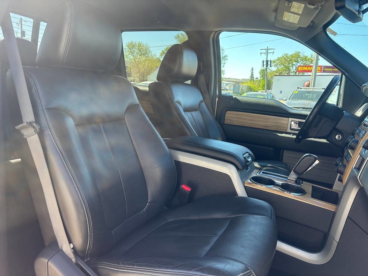 Used 2011 Ford F150 Lariat w/ Lariat Plus Pkg AWD/4WD image 26
