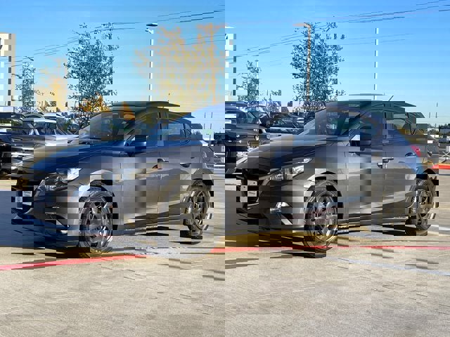 Used 2016 MAZDA MAZDA3 i Sport image 2