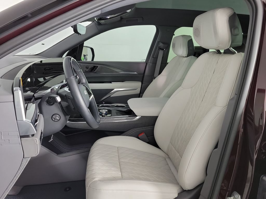 New 2026 Cadillac Escalade IQ Sport 1 w/ LPO, Floor Liner Package AWD/4WD image 24