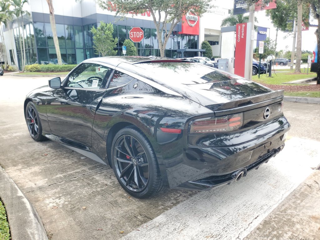 Used 2024 Nissan Z Performance w/ Floor Mat Package RWD image 4
