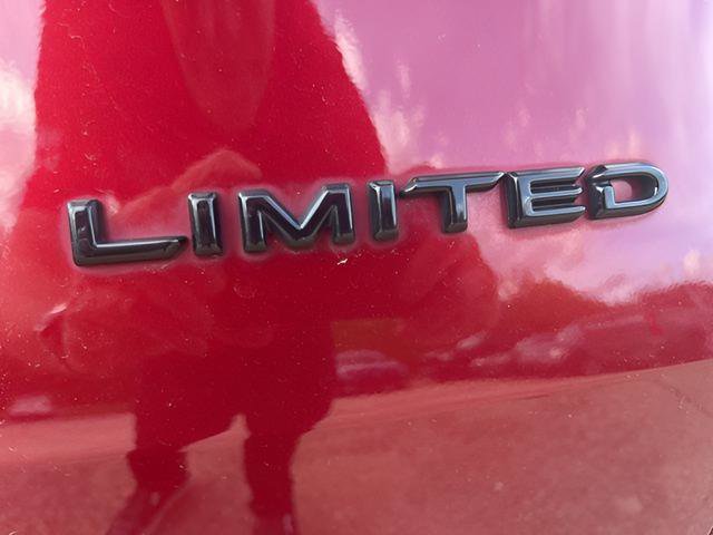 Used 2024 Toyota Grand Highlander Limited image 8