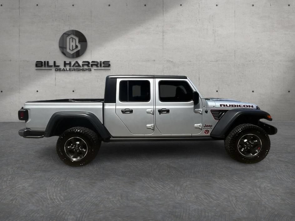 Used 2023 Jeep Gladiator Rubicon w/ Cold Weather Group AWD/4WD image 5