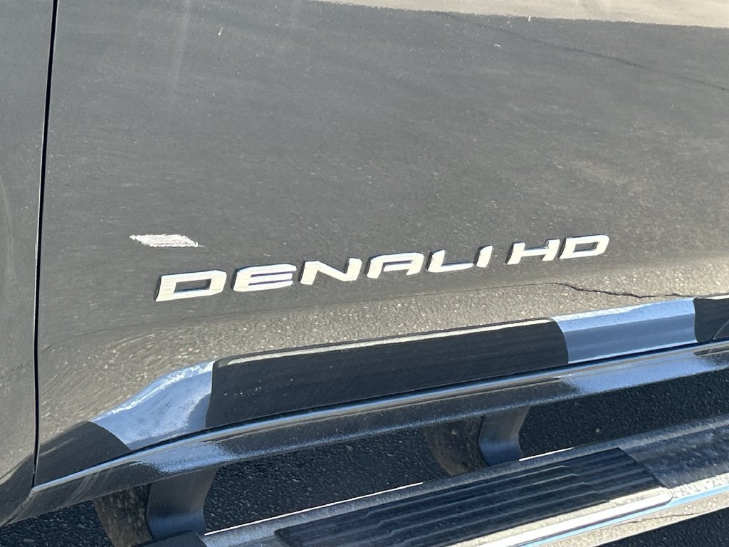 Used 2020 GMC Sierra 2500 Denali w/ Denali Ultimate Package AWD/4WD image 32
