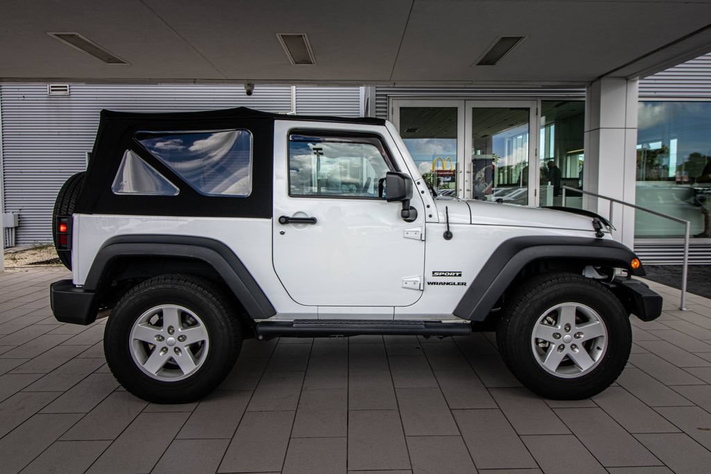 Used 2016 Jeep Wrangler Sport w/ Quick Order Package 24S AWD/4WD image 3
