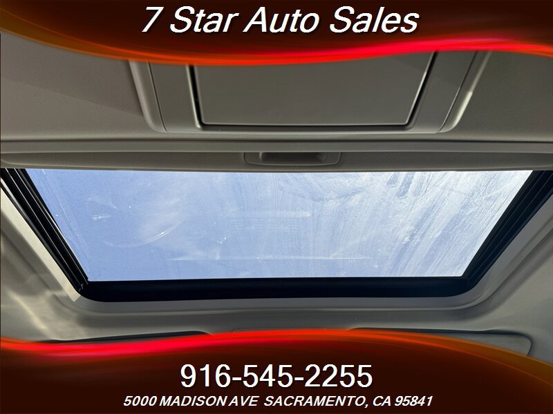 Used 2014 GMC Yukon XL Denali image 23