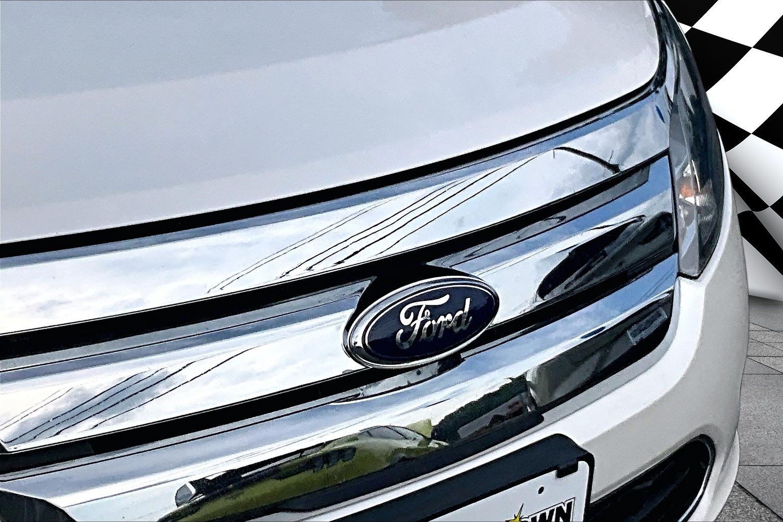 Used 2012 Ford Fusion Hybrid FWD image 27