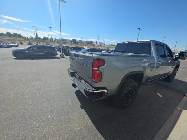 Used 2025 Chevrolet Silverado 3500 LTZ w/ LTZ Plus Package AWD/4WD image 16
