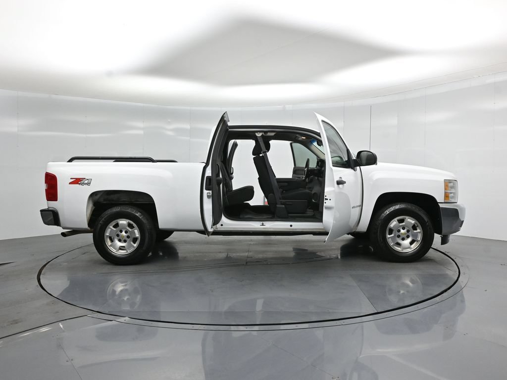 Used 2012 Chevrolet Silverado 1500 LT w/ All-Star Edition AWD/4WD image 4