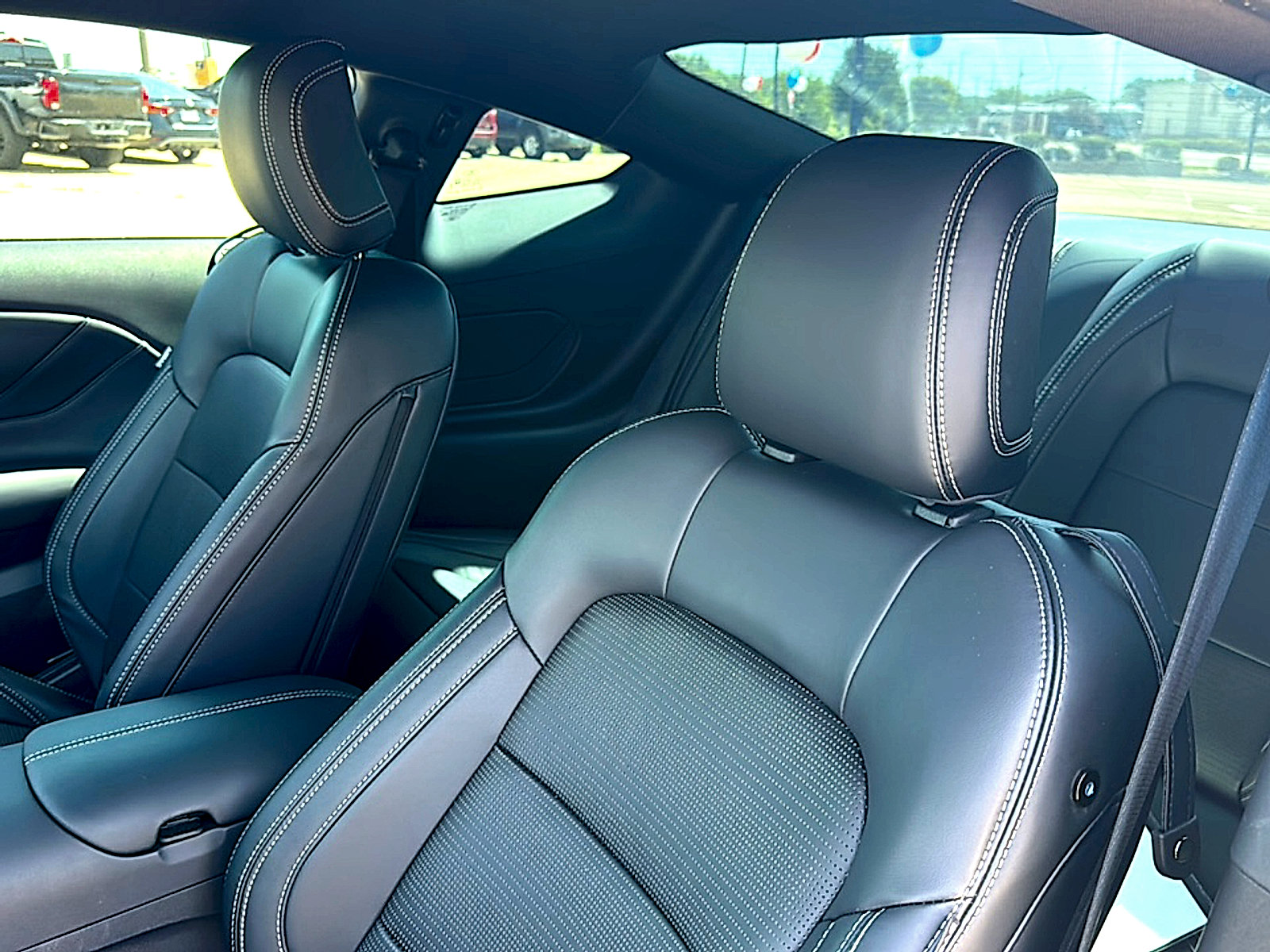 Used 2026 Ford Mustang Premium RWD image 7