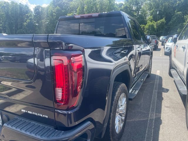 Used 2024 GMC Sierra 1500 Denali w/ Technology Package AWD/4WD image 4