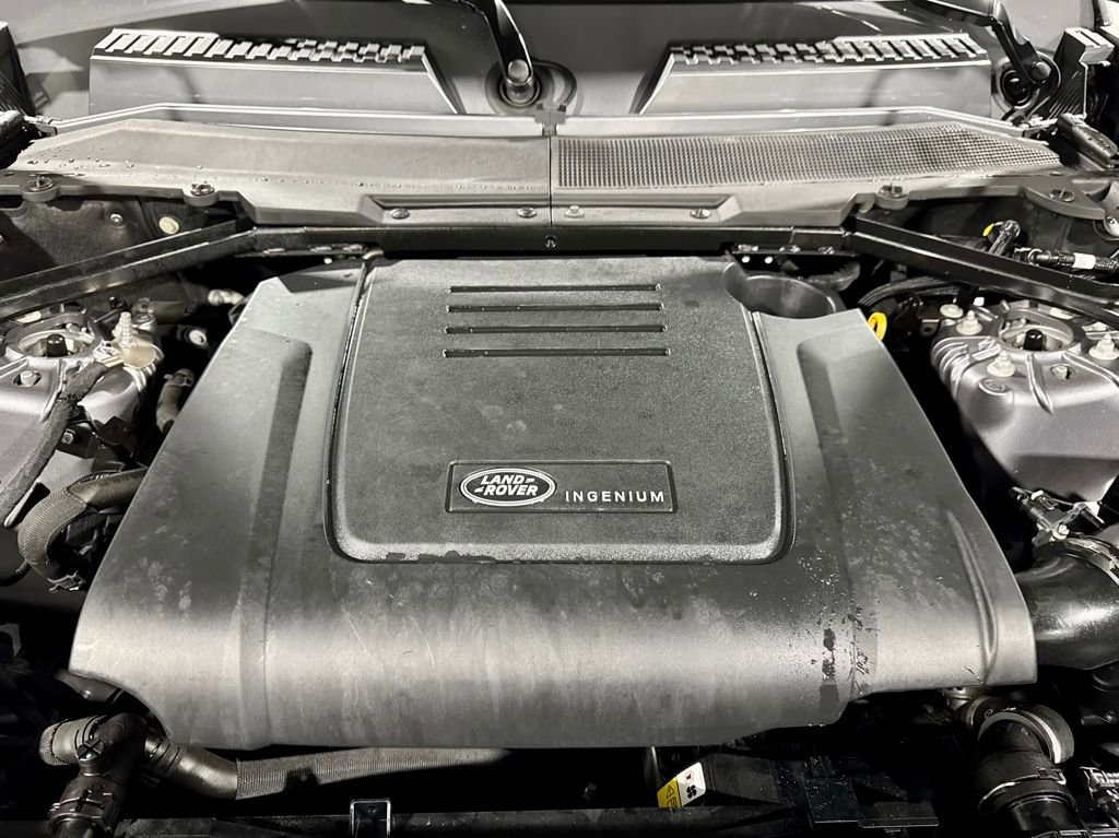 Used 2022 Land Rover Defender 110 S image 13