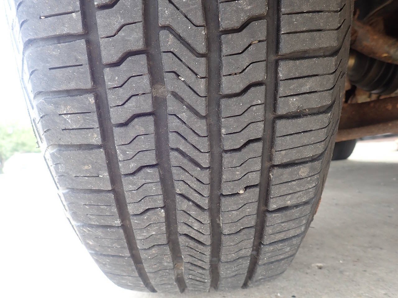 Used 2010 Jeep Liberty Sport w/ Popular Equipment Group AWD/4WD image 31